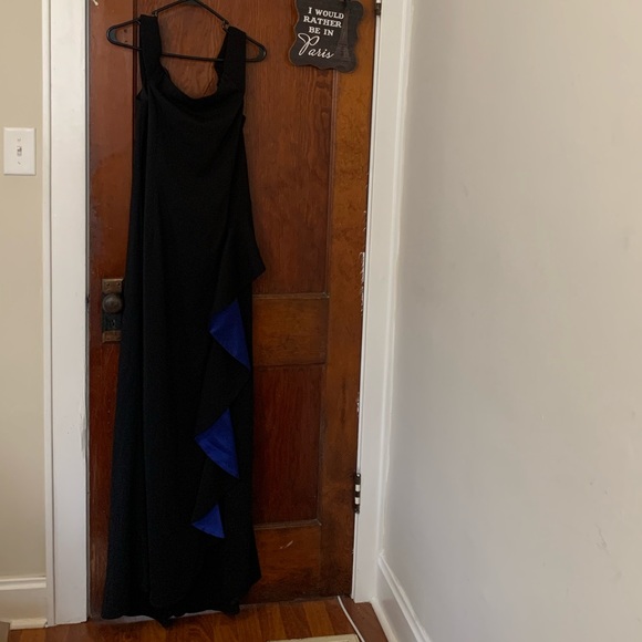 NWT Carmen Marc Valvo Infusion Formal Floor Length Contrast Ruffle Black Dress - Picture 5 of 11